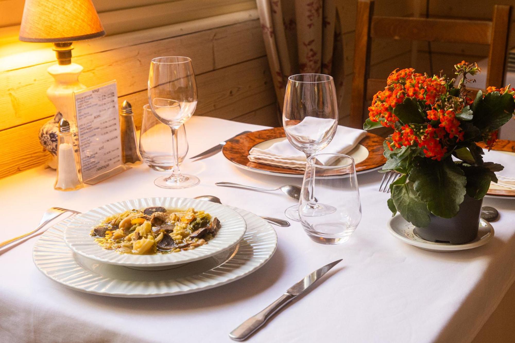 Hotel Restaurant Des Thermes Castera-Verduzan Luaran gambar