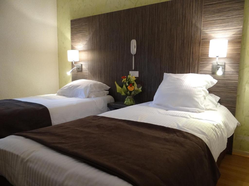 Hotel Restaurant Des Thermes Castera-Verduzan Bilik gambar